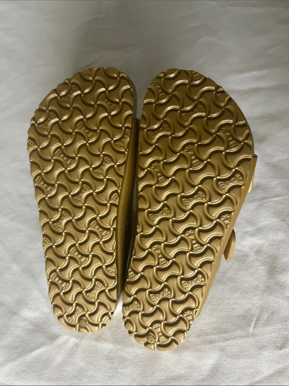 Birkenstock Kids Arizona Sandals in Metallic Gold